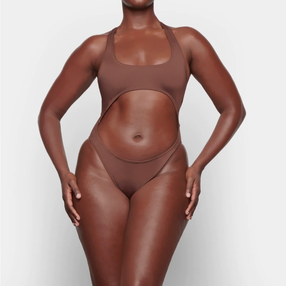 Skims swim cut out monokini